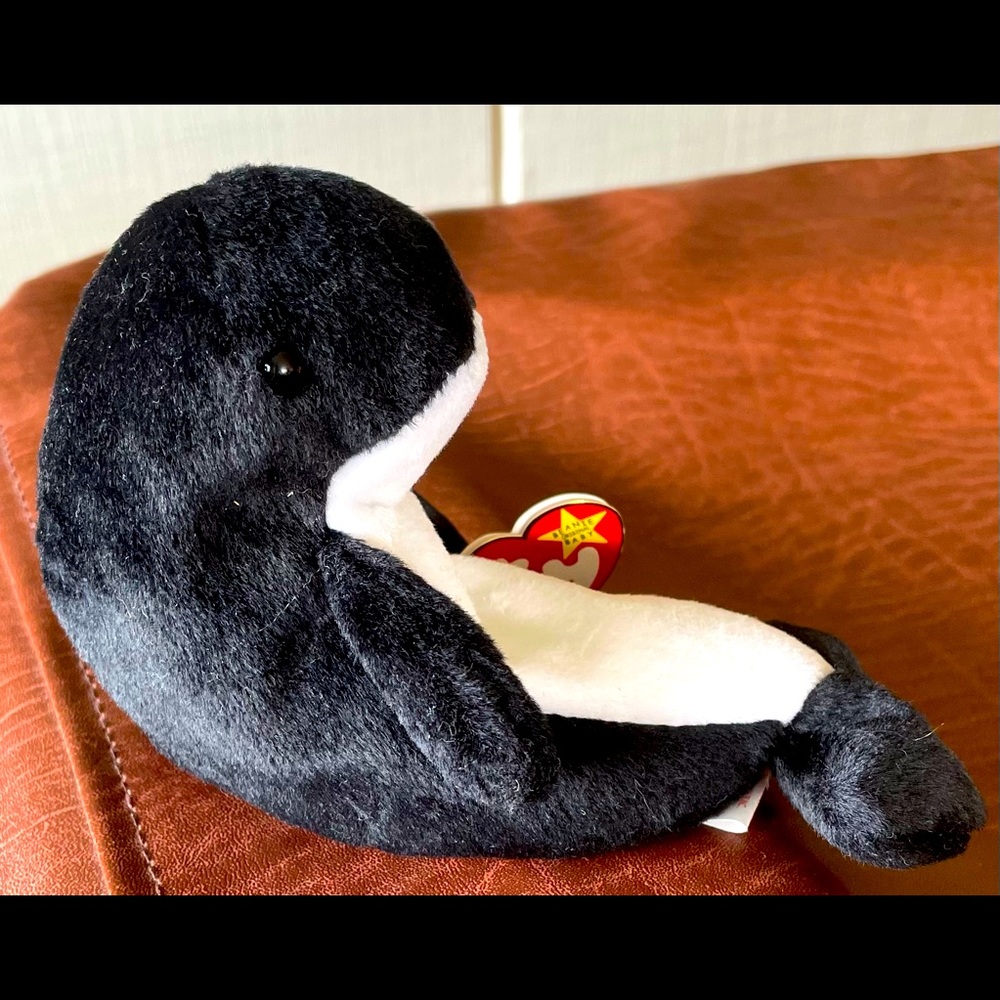Waves the Whale Beanie Baby
